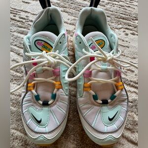 Women’s Nike Air Max